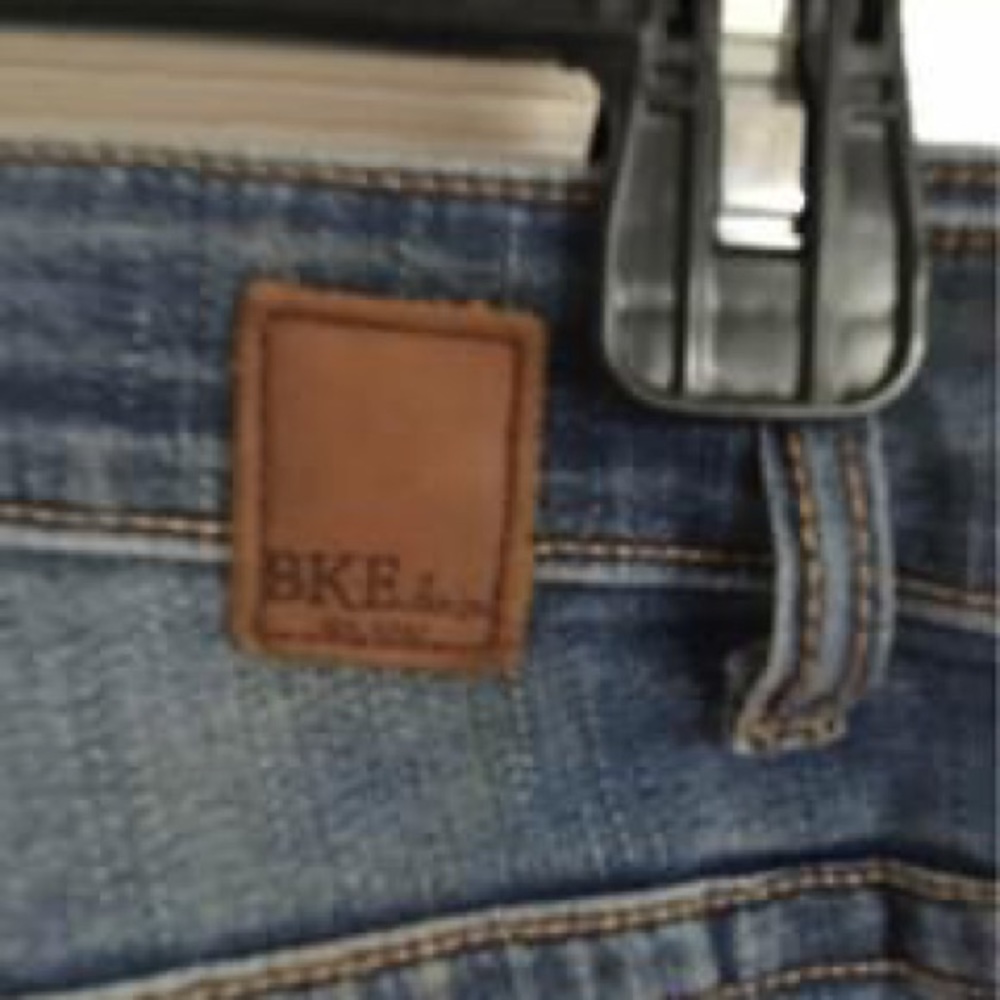 Buckle Jeans